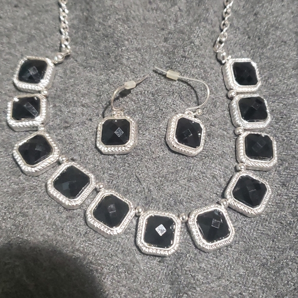 NWOT Jewelry set - Picture 2 of 2